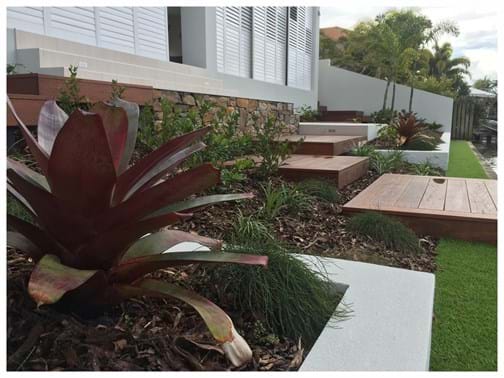 Residential 1 - Contemporary Landscaping