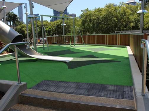 Best Landscape Feature Commercial Winner - Eureka Landscapes - Riverside Green Retaining Walls - South Brisbane